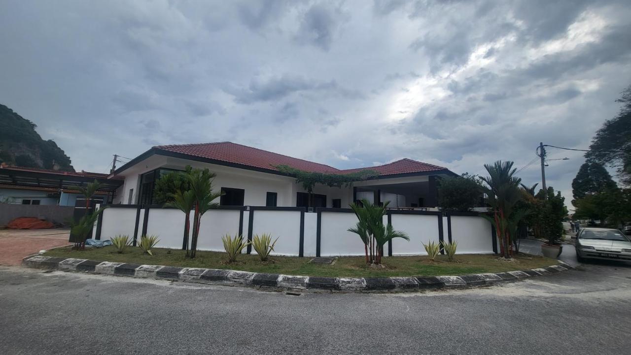 Rumah percutian Fairy Retreat Pravite Pool - 10-12 Pax Ipoh