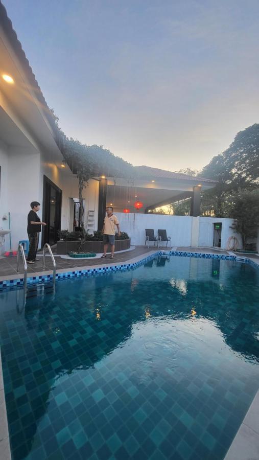 Rumah percutian Fairy Retreat Pravite Pool - 10-12 Pax *