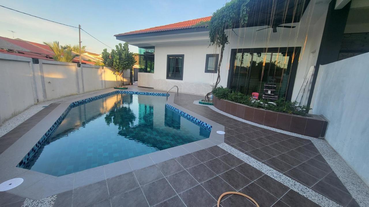 Fairy Retreat Pravite Pool - 10-12 Pax Rumah percutian