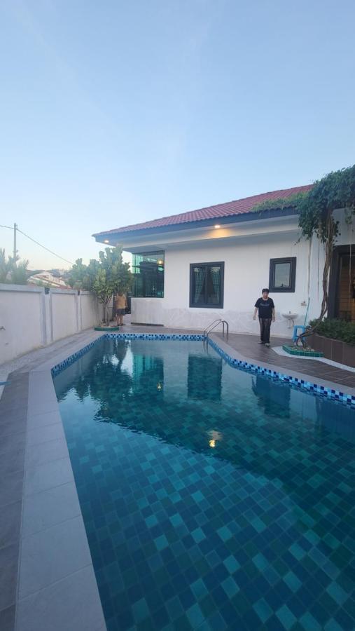 Rumah percutian Fairy Retreat Pravite Pool - 10-12 Pax Ipoh