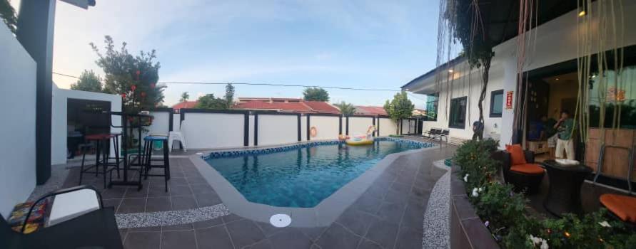 Rumah percutian Fairy Retreat Pravite Pool - 10-12 Pax Ipoh